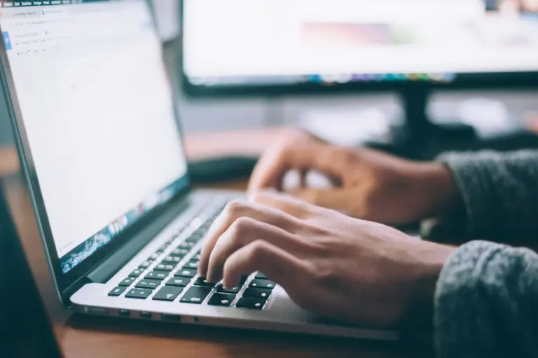 Cómo iniciar un blog que genere dinero